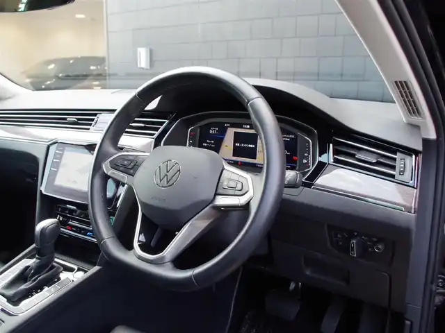 フォルクスワーゲン ＶＷ パサート ヴァリアント TDIエレガンス アドバンス 埼玉県 2023(令5)年 1.2万km 黒 ブラックレザーシート/アダプティブクルーズコントロール/CarPlay/Android Auto/パークセンサー/ブラインドスポットモニター/全周囲カメラ/Discover Pro/デジタルメーター/ETC/フルセグTV/シートヒーター/シートメモリー機能