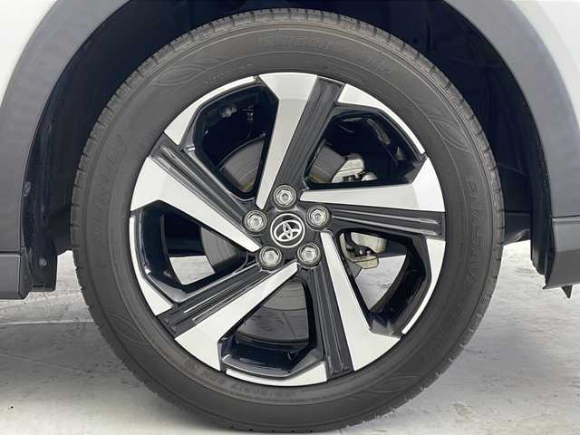 トヨタ ライズ 茨城県 2023(令5)年 2.3万km ブラックマイカメタリック/シャイニングホワイトパール ＳＤナビ　全周囲カメラ　シートヒーター　アダプティブクルーズコントロール　衝突軽減ブレーキ　純正フロアマット　純正１７インチアルミホイール　ＬＥＤライト　ステアリングスイッチ　オートブレーキホールド