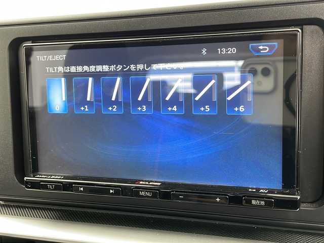 トヨタ ライズ 茨城県 2023(令5)年 2.3万km ブラックマイカメタリック/シャイニングホワイトパール ＳＤナビ　全周囲カメラ　シートヒーター　アダプティブクルーズコントロール　衝突軽減ブレーキ　純正フロアマット　純正１７インチアルミホイール　ＬＥＤライト　ステアリングスイッチ　オートブレーキホールド