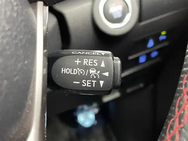 トヨタ ハイラックス Z GRスポーツ 宮城県 2023(令5)年 2.5万km スーパーホワイトⅡ 純正ナビ　/全周囲カメラ　/純正ベッドライナー　/トノカバー　/ＲＡＹＳ１７インチアルミ　/フロントリフトアップ　/ＴＯＹＯＴＡデカール　/オーバーフェンダー　/専用レッドキャリパー/純正ラバーマット/パワーシート　/ハーフレザーシート/ＥＴＣ　/前後ドライブレコーダー/アダプティブクルーズコントロール/プリクラッシュセーフティ/レーンディパーチャーアラート /クリアランスソナー/禁煙車