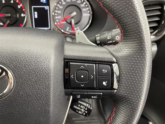 トヨタ ハイラックス Z GRスポーツ 宮城県 2023(令5)年 2.5万km スーパーホワイトⅡ 純正ナビ　/全周囲カメラ　/純正ベッドライナー　/トノカバー　/ＲＡＹＳ１７インチアルミ　/フロントリフトアップ　/ＴＯＹＯＴＡデカール　/オーバーフェンダー　/専用レッドキャリパー/純正ラバーマット/パワーシート　/ハーフレザーシート/ＥＴＣ　/前後ドライブレコーダー/アダプティブクルーズコントロール/プリクラッシュセーフティ/レーンディパーチャーアラート /クリアランスソナー/禁煙車