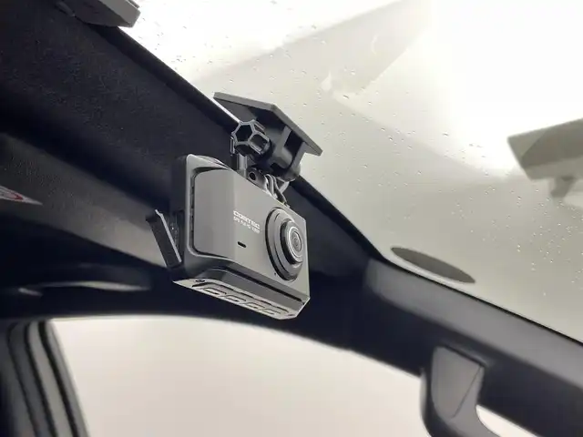 トヨタ ハイラックス Z GRスポーツ 宮城県 2023(令5)年 2.5万km スーパーホワイトⅡ 純正ナビ　/全周囲カメラ　/純正ベッドライナー　/トノカバー　/ＲＡＹＳ１７インチアルミ　/フロントリフトアップ　/ＴＯＹＯＴＡデカール　/オーバーフェンダー　/専用レッドキャリパー/純正ラバーマット/パワーシート　/ハーフレザーシート/ＥＴＣ　/前後ドライブレコーダー/アダプティブクルーズコントロール/プリクラッシュセーフティ/レーンディパーチャーアラート /クリアランスソナー/禁煙車