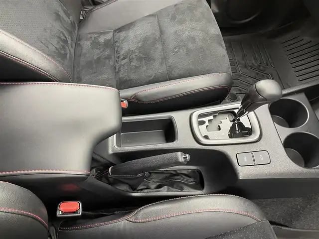 トヨタ ハイラックス Z GRスポーツ 宮城県 2023(令5)年 2.5万km スーパーホワイトⅡ 純正ナビ　/全周囲カメラ　/純正ベッドライナー　/トノカバー　/ＲＡＹＳ１７インチアルミ　/フロントリフトアップ　/ＴＯＹＯＴＡデカール　/オーバーフェンダー　/専用レッドキャリパー/純正ラバーマット/パワーシート　/ハーフレザーシート/ＥＴＣ　/前後ドライブレコーダー/アダプティブクルーズコントロール/プリクラッシュセーフティ/レーンディパーチャーアラート /クリアランスソナー/禁煙車