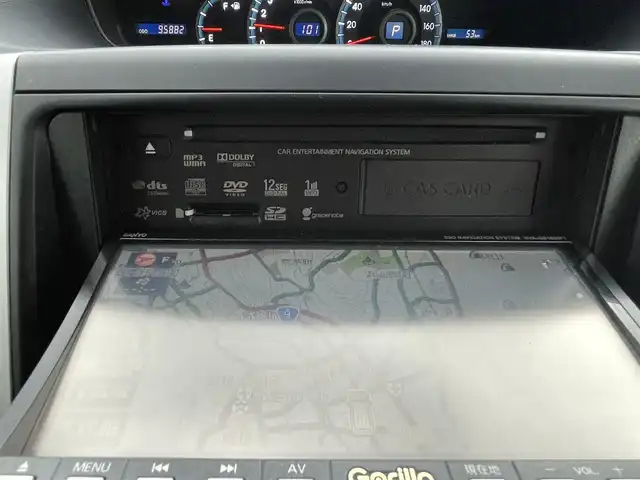 トヨタ ヴォクシー X Lエディション 島根県 2011(平23)年 9.6万km ホワイトパールクリスタルシャイン 社外メモリナビ　/(地デジＴＶ/ＤＶＤ再生)/ＥＴＣ　/バックカメラ　/片側パワースライドドア　/スマートキー/プッシュスタート　/純正ＨＩＤヘッドライト　/純正フロアマット　/社外１５インチアルミホイール/サマータイヤ積み込み/・205/50/ZR17/・溝3ミリ/・社外アルミホイール