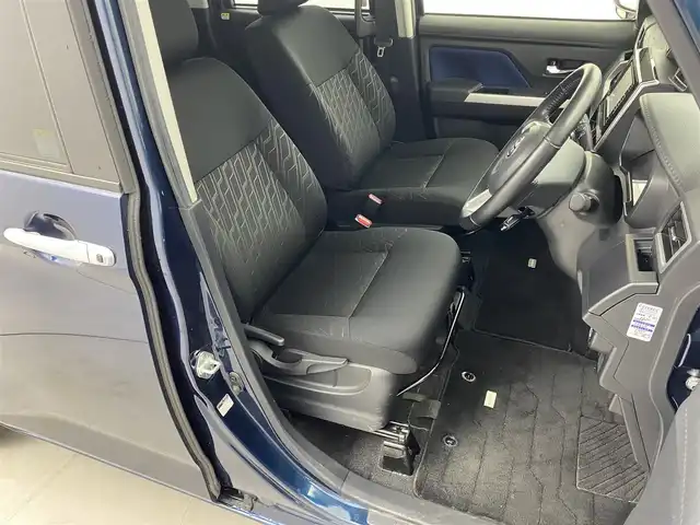 トヨタ タンク カスタムG 福井県 2019(令1)年 0.7万km レーザーブルークリスタルシャイン 両側パワースライドドア /社外SDナビ　型式：CN-RE05WD/（フルセグTV CD DVD BT）/バックカメラ/ビルトイン ETC/前後ドラレコ/クルーズコントロール/衝突被害軽減ブレーキ/オートマチックハイビーム/LEDオートヘッドライト/フォグライト /コーナーセンサー /ステアリングリモコン/革巻きステアリング/保証書 取説