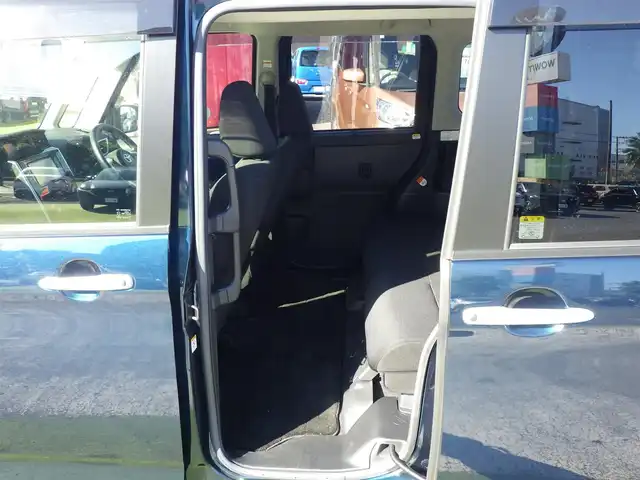 トヨタ タンク カスタムG 千葉県 2019(令1)年 0.7万km レーザーブルークリスタルシャイン スマートアシストIII/クルーズコントロール/エコアイドル/両側パワースライドドア/社外SDナビ/地デジTV/【DVD/CD再生機能　Bluetooth接続】/バックカメラ/ドライブレコーダー（前後撮影）/革巻きステアリング/ETC/LEDヘッドライト/フォグライト/ウインカーミラー/コーナーセンサー/純正14インチアルミホイル/キーフリーシステム