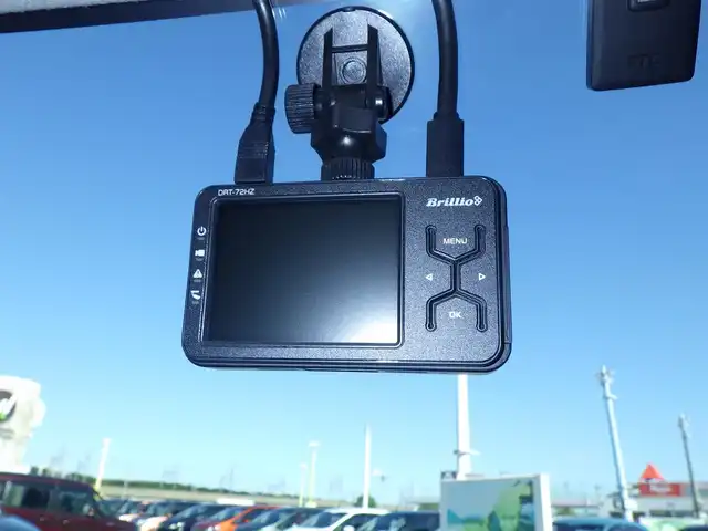 トヨタ タンク カスタムG 千葉県 2019(令1)年 0.7万km レーザーブルークリスタルシャイン スマートアシストIII/クルーズコントロール/エコアイドル/両側パワースライドドア/社外SDナビ/地デジTV/【DVD/CD再生機能　Bluetooth接続】/バックカメラ/ドライブレコーダー（前後撮影）/革巻きステアリング/ETC/LEDヘッドライト/フォグライト/ウインカーミラー/コーナーセンサー/純正14インチアルミホイル/キーフリーシステム