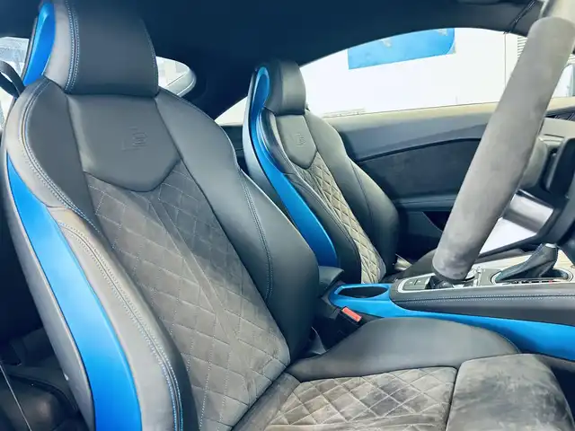 アウディ アウディ ＴＴクーペ Sラインコンペティションプラス 大阪府 2022(令4)年 0.9万km 青 50台限定車/ワンオーナー/バーチャルコックピット/純正ナビ/バックカメラ/マトリクスLED/純正19インチAW/ETC/ドラレコ/サイドアシスト/ハーフレザー/パワーシート/シートヒーター