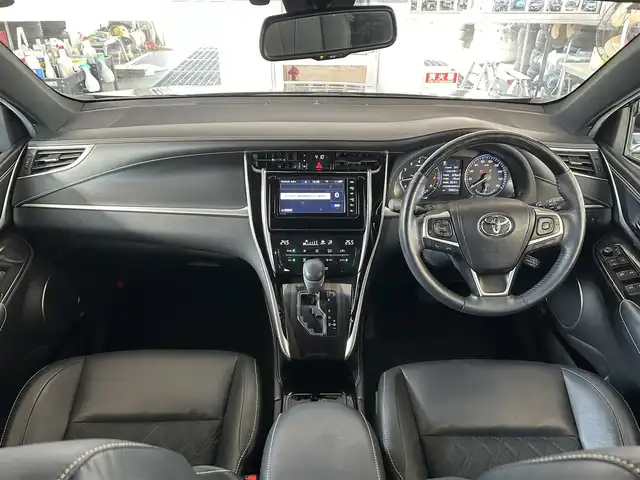 トヨタ ハリアー プレミアム 宮城県 2019(平31)年 3.1万km ブラック /純正ディーラーナビ（ＡＭ，ＦＭ，ＴＶ，ＢＴ）//レーダークルコン//D席パワーシート//パワーバックドア//プッシュスタート//横滑り防止機能//レーンディパーチャーアラート//レーントレーシングアシスト//ブレーキホールド//オートマチックハイビームスイッチ//パワーバックドア//バックカメラ//社外スタットレスタイヤ//２２５/６５R17