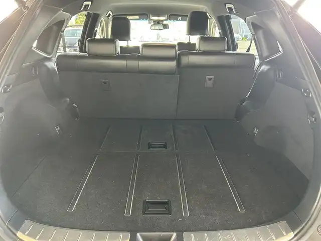 トヨタ ハリアー プレミアム 宮城県 2019(平31)年 3.1万km ブラック /純正ディーラーナビ（ＡＭ，ＦＭ，ＴＶ，ＢＴ）//レーダークルコン//D席パワーシート//パワーバックドア//プッシュスタート//横滑り防止機能//レーンディパーチャーアラート//レーントレーシングアシスト//ブレーキホールド//オートマチックハイビームスイッチ//パワーバックドア//バックカメラ//社外スタットレスタイヤ//２２５/６５R17