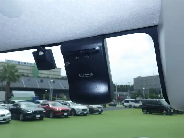 ダイハツ タント L SAⅡ 千葉県 2015(平27)年 3万km シルキーグリーンP 純正SDナビ/地デジTV/【DVD/CD再生機能　Bluetooth接続】/バックカメラ/ドライブレコーダー（DRT-H64G）/フリップダウンモニター/ステアリングスイッチ/ETC/リアコーナーセンサー/キーレス