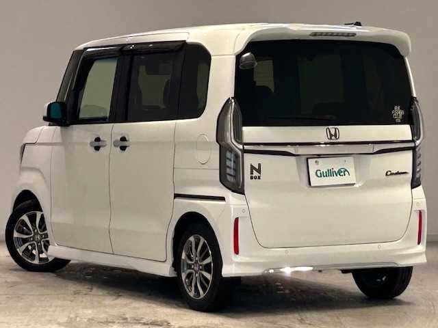 ホンダ Ｎ ＢＯＸ カスタム L 宮城県 2022(令4)年 3.2万km プラチナホワイトパール Honda SENSING/・衝突軽減ブレーキ/・踏み間違い衝突軽減システム/・前方、後方ソナーセンサー/・先行者発進お知らせ機能/・歩行者事故低減ステアリング/・路外逸脱抑制機能/・標識認識機能/・追従機能付きアダプティブクルーズコントロール/・車線維持支援システム/・オートハイビーム/・急アクセル抑制機能/・パーキングセンサーシステム/社外ナビ/Bluetooth、フルセグTV/社外ビルトインETC/シートヒーター/シートカバー/純正フロアマット/MUGENフロアマット/MUGENドアバイザー/MUGENグリル/ウーハーカーオーディオ/横滑り防止装置/チップアップシート