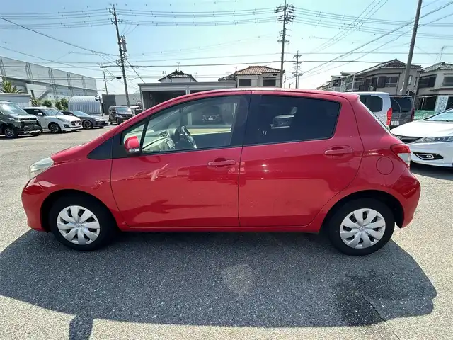 トヨタ ヴィッツ F スマイルエディション 愛知県 2012(平24)年 3.4万km スーパーレッドⅤ 社外ナビ/（フルセグ、CD/DVD、Bluetooth、FM/AM）/プッシュスタート