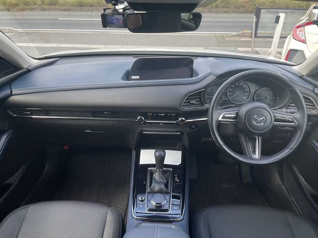 マツダ ＣＸ－３０ XD プロアクティブツーリングセレクション 三重県 2020(令2)年 3.4万km スノーフレイクホワイトパールマイカ 1オーナー/スマートブレーキサポート/AT誤発進抑制制御/全車速追従機能付レーダークルーズコントロール/前後パーキングセンサー/車線逸脱警報システム/レーンキープアシスト/ブラインドスポットモニタリング/接近車両検知/クルージングトラフィックサポート/純正SDナビ/フルセグTV/【CD/DVD/Bluetooth/USB】/バックカメラ/ETC/前後ドライブコーダー/パドルシフト/ヘッドアップディスプレイ/パワーバックドア/D席パワーシート/D/N席シートヒーター/ステアリングヒーター/オートライト/アダプティブLEDヘッドランプ/215/55R18インチ純正AW/プッシュスタート/スマートキー/スペアキー/純正フロアマット