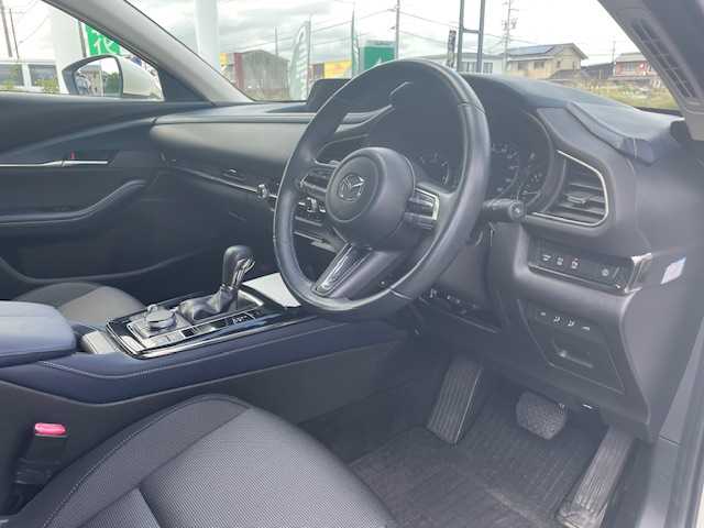 マツダ ＣＸ－３０ XD プロアクティブツーリングセレクション 三重県 2020(令2)年 3.4万km スノーフレイクホワイトパールマイカ 1オーナー/スマートブレーキサポート/AT誤発進抑制制御/全車速追従機能付レーダークルーズコントロール/前後パーキングセンサー/車線逸脱警報システム/レーンキープアシスト/ブラインドスポットモニタリング/接近車両検知/クルージングトラフィックサポート/純正SDナビ/フルセグTV/【CD/DVD/Bluetooth/USB】/バックカメラ/ETC/前後ドライブコーダー/パドルシフト/ヘッドアップディスプレイ/パワーバックドア/D席パワーシート/D/N席シートヒーター/ステアリングヒーター/オートライト/アダプティブLEDヘッドランプ/215/55R18インチ純正AW/プッシュスタート/スマートキー/スペアキー/純正フロアマット