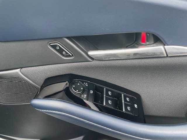 マツダ ＣＸ－３０ XD プロアクティブツーリングセレクション 三重県 2020(令2)年 3.4万km スノーフレイクホワイトパールマイカ 1オーナー/スマートブレーキサポート/AT誤発進抑制制御/全車速追従機能付レーダークルーズコントロール/前後パーキングセンサー/車線逸脱警報システム/レーンキープアシスト/ブラインドスポットモニタリング/接近車両検知/クルージングトラフィックサポート/純正SDナビ/フルセグTV/【CD/DVD/Bluetooth/USB】/バックカメラ/ETC/前後ドライブコーダー/パドルシフト/ヘッドアップディスプレイ/パワーバックドア/D席パワーシート/D/N席シートヒーター/ステアリングヒーター/オートライト/アダプティブLEDヘッドランプ/215/55R18インチ純正AW/プッシュスタート/スマートキー/スペアキー/純正フロアマット