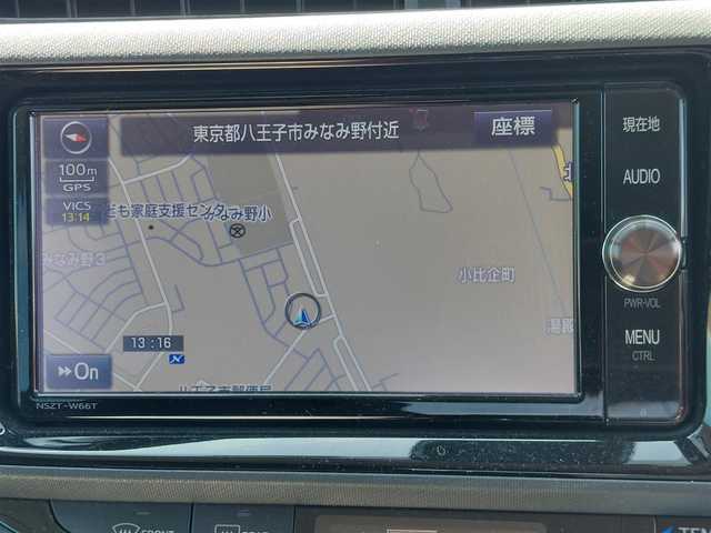 トヨタ アクア G 東京都 2016(平28)年 5.5万km ライムホワイトパールクリスタルシャイン ワンオーナー/フロントスポイラー/サイドスカート/リアアンダースポイラー/純正ナビ〈NSZT-W66T〉/・Bluetooth/・フルセグTV/・DVD/CD/バックカメラ/ビルトインETC/ドライブレコーダー/スマートキー/エンジンプッシュスタート/プリクラッシュセーフティ/レーンディパーチャーアラート/オートハイビーム