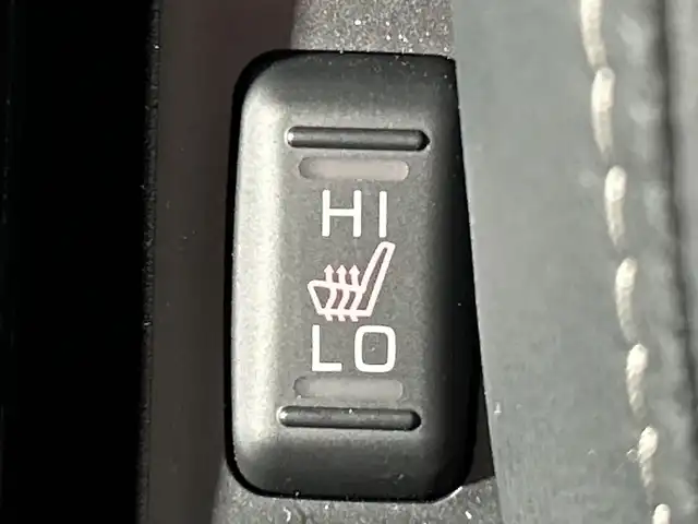 三菱 デリカＤ：５ ブラックエディション 神奈川県 2025(令7)年 0.2万km 黒 4WD/社外アルパイン11型メモリーナビゲーション【EX11NX】/フルセグ　Bluetooth　CD DVD　USB　AUX　AM FM SD　HDMI/純正アラウンドビューモニター【自動防眩ルームミラー】/両側電動スライドドア/電動サイドステップ/パワーパックドア/e-Assisth/衝突被害軽減ブレーキシステム/車線逸脱警報システム/レーダークルーズコントロール/オートマチックハイビーム/誤発進抑制機能/後側方車両検知警報システム/後退時車両検知警報システム/オートストップ＆ゴー/革巻きステアリング/パドルシフト/ステアリングヒーター/レザーシート/運転席パワーシート/前席シートヒーター/2列目キャプテンシート/アクセサリーコンセント【フロアコンソール後方】/リアクーラー/リアヒーター/3列目ヒーターダクト/プッシュスタート/スマートキー/LEDヘッドランプ/LEDフロントフォグランプ/オートライト/純正18インチアルミホイール/純正フロアマット