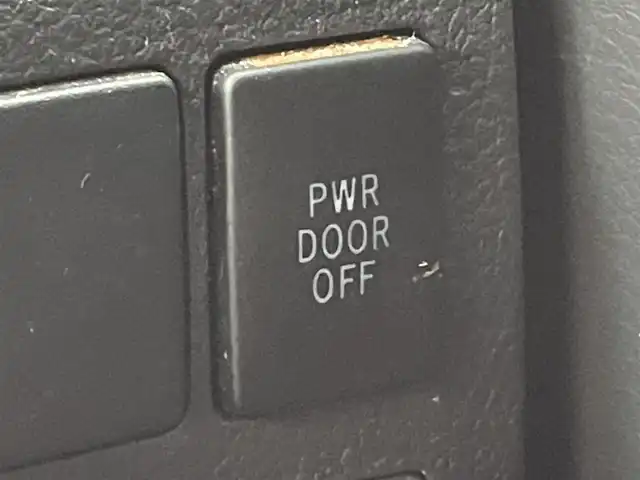 トヨタ ヴェルファイア 2．4Z 群馬県 2013(平25)年 7.4万km ホワイトパールクリスタルシャイン フリップダウンモニター　純正７インチナビ　バックカメラ　両側パワースライドドア　ＨＩＤオートライト　純正１８インチアルミホイール　ステアリングリモコン　ドライブレコーダー　ＥＴＣ　スマートキー　禁煙車