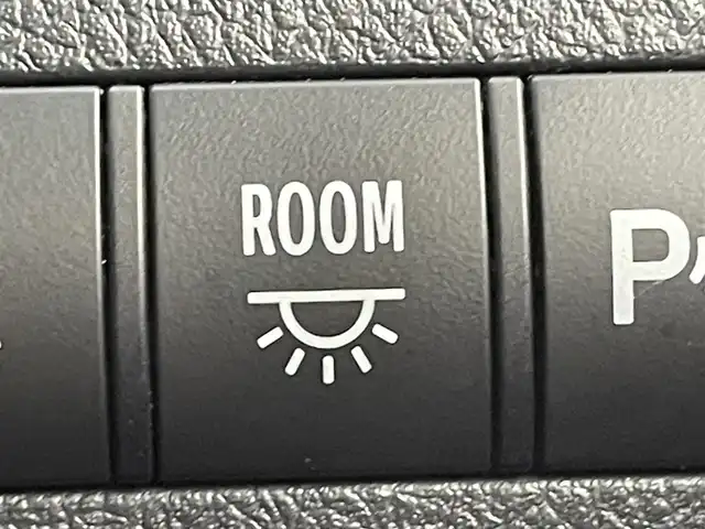 トヨタ ヴェルファイア 2．4Z 群馬県 2013(平25)年 7.4万km ホワイトパールクリスタルシャイン フリップダウンモニター　純正７インチナビ　バックカメラ　両側パワースライドドア　ＨＩＤオートライト　純正１８インチアルミホイール　ステアリングリモコン　ドライブレコーダー　ＥＴＣ　スマートキー　禁煙車