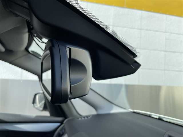ＢＭＷ ２１８ｄ アクティブツアラー 東京都 2018(平30)年 2.9万km ミネラルホワイト アドバンスドアクティブセーフティパッケージ/サンルーフ/純正HDDナビ/　DVD/CD/Bluetooth/バックカメラ/インテリジェントセーフティ/ヘッドアップディスプレイ/シートヒーター/パワーシート/前後ドライブレコーダー/クルーズコントロール/パワーバックドア/コーナーセンサー/LEDヘッドライト/フォグランプ/オートライト/ビルトインETC/ステアリングスイッチ/アイドリングストップ/純正16インチアルミホイール/プッシュスタート/スマートキー×2/電動格納ミラー/ウインカーミラー/横すべり防止/フロアマット/保証書/取扱説明書