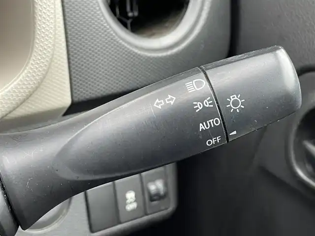 スズキ アルト L 千葉県 2019(平31)年 2.3万km シルキーシルバーメタリック 衝突軽減ブレーキ/レーンキープアシスト/純正オーディオ/（CD/AUX/ラジオ）/アイドリングストップ/D席シートヒーター/ハロゲンライト/リアコーナーセンサー/ヘッドライトレベライザー/純正フロアマット/純正ホイールキャップ
