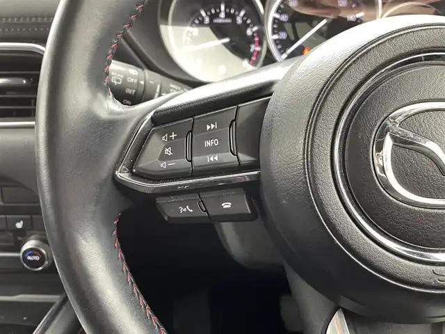 マツダ ＣＸ－８ 25S ブラックトーンED 熊本県 2021(令3)年 3.8万km スノーフレイクホワイトパールマイカ 禁煙車　/純正ナビ（ＣＤ・ＤＶＤ・フルセグ・ＢＴ・ＵＳＢ）/全周囲カメラ　/純正前後ドライブレコーダー　/アルパインフリップダウンモニター　/ＥＴＣ　/前後クリアランスソナー　/レーダークルーズコントロール　/衝突軽減ブレーキ/車線逸脱警報/ブラインドスポットモニター/横滑り防止/パーキングアシスト/アイドリングストップ/パワーバックドア/前席シートヒーター/ステアリングヒーター/前席パワーシート/置くだけ充電/ハーフレザーシート/オートライト/LEDヘッドライト/フォグライト/スマートキー/プッシュスタート