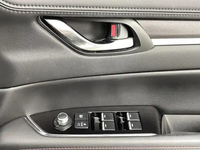 マツダ ＣＸ－８ 25S ブラックトーンED 熊本県 2021(令3)年 3.8万km スノーフレイクホワイトパールマイカ 禁煙車　/純正ナビ（ＣＤ・ＤＶＤ・フルセグ・ＢＴ・ＵＳＢ）/全周囲カメラ　/純正前後ドライブレコーダー　/アルパインフリップダウンモニター　/ＥＴＣ　/前後クリアランスソナー　/レーダークルーズコントロール　/衝突軽減ブレーキ/車線逸脱警報/ブラインドスポットモニター/横滑り防止/パーキングアシスト/アイドリングストップ/パワーバックドア/前席シートヒーター/ステアリングヒーター/前席パワーシート/置くだけ充電/ハーフレザーシート/オートライト/LEDヘッドライト/フォグライト/スマートキー/プッシュスタート