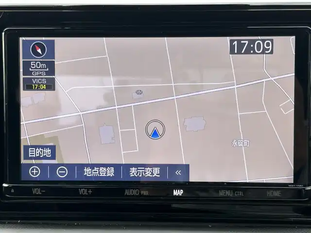 トヨタ ライズ Z 熊本県 2020(令2)年 1.5万km シャイニングホワイトパール 純正ナビ/・AM/FM/CD/DVD/SD/HDMI/iPod/USB/BT/・フルセグTV/全周囲カメラ/・フロント/サイド/バック/スマートアシスト３/・先行車発進お知らせ機能/・衝突警報機能/・衝突回避支援ブレーキ機能/・車線逸脱警報機能/・誤発進抑制機能(前方・後方)/・オートハイビーム/・ブラインドスポットモニター/・リヤクロストラフィックアラート/レーダークルーズコントロール/クリアランスソナー/前後コーナーセンサー/革巻きステアリング/・ステアリングリモコン/D/N席シートヒーター/前後ドライブレコーダー/ETC2.0/電動格納ミラー/・ウィンカーミラー/純正ドアバイザー/純正アルミホイール/純正フロアマット/スマートキー