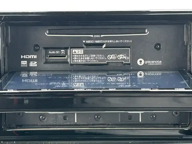 トヨタ ライズ Z 熊本県 2020(令2)年 1.5万km シャイニングホワイトパール 純正ナビ/・AM/FM/CD/DVD/SD/HDMI/iPod/USB/BT/・フルセグTV/全周囲カメラ/・フロント/サイド/バック/スマートアシスト３/・先行車発進お知らせ機能/・衝突警報機能/・衝突回避支援ブレーキ機能/・車線逸脱警報機能/・誤発進抑制機能(前方・後方)/・オートハイビーム/・ブラインドスポットモニター/・リヤクロストラフィックアラート/レーダークルーズコントロール/クリアランスソナー/前後コーナーセンサー/革巻きステアリング/・ステアリングリモコン/D/N席シートヒーター/前後ドライブレコーダー/ETC2.0/電動格納ミラー/・ウィンカーミラー/純正ドアバイザー/純正アルミホイール/純正フロアマット/スマートキー