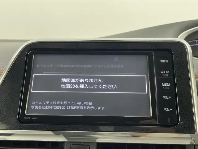 トヨタ シエンタ ハイブリッド G 埼玉県 2015(平27)年 6.2万km ホワイトパールクリスタルシャイン 純正ナビ　NSZT-W64/(Bluetooth/CD/DVD/AM/FM)/地デジフルセグ/バックカメラ/ETC/車線逸脱警報/オートマチックハイビーム/衝突軽減ブレーキ/先行車発進お知らせ機能/前席シートヒーター/EV・ECOモード/ウィンカーミラー/プッシュスタート/ステアリングリモコン/純正フロアマット/純正ドアバイザー