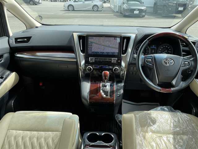 トヨタ アルファード G 石川県 2016(平28)年 7.8万km 黒 アルパイン10型ナビ/アルパインフリップダウンモニター/フルセグTV/バックカメラ/両側パワースライドドア/LEDヘッドライト/ETC/ドライブレコーダー/スマートキー/プッシュスタート/電動ミラー/オットマン/クルーズコントロール