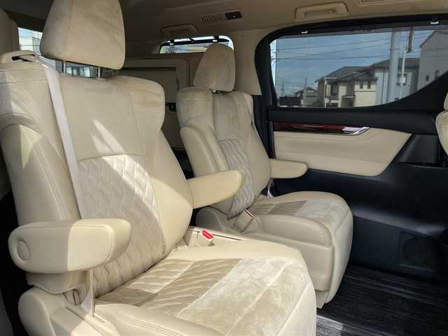 トヨタ アルファード G 石川県 2016(平28)年 7.8万km 黒 アルパイン10型ナビ/アルパインフリップダウンモニター/フルセグTV/バックカメラ/両側パワースライドドア/LEDヘッドライト/ETC/ドライブレコーダー/スマートキー/プッシュスタート/電動ミラー/オットマン/クルーズコントロール