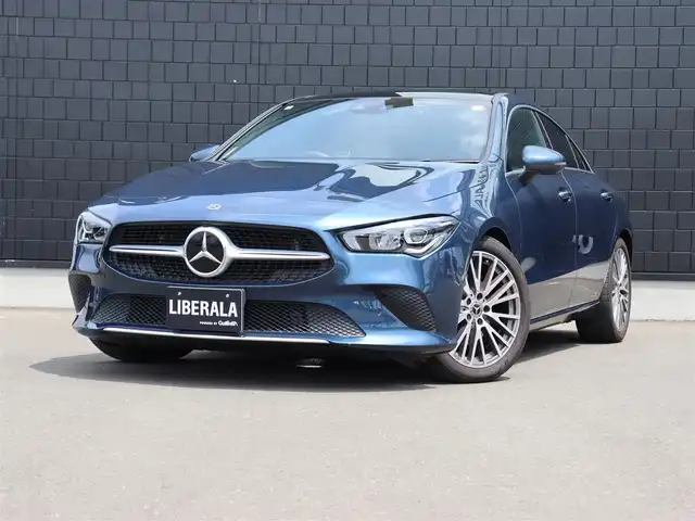 メルセデス・ベンツ ＣＬＡ２００ｄ 宮城県 2020(令2)年 2.5万km デニムブルー パノラミックスライディングルーフ/レーダーセーフティパッケージ/アダプティブクルーズコントロール/純正メモリナビ/フルセグＴＶ/３６０度カメラシステム/アンビエントライト/Bluetooth接続　/レザーシート/シートヒーター(DN席)/電動シート(DN席)/ヘッドアップディスプレイ/ブラインドスポットアシスト/レーンキープアシスト/アクティブブレーキアシスト/パークトロニック/置くだけ充電/純正18インチAW/オートライト/パワーステアリング/パワーウィンドウ/プッシュスタート/アイドリングストップ/前方ドライブレコーダー/ETC