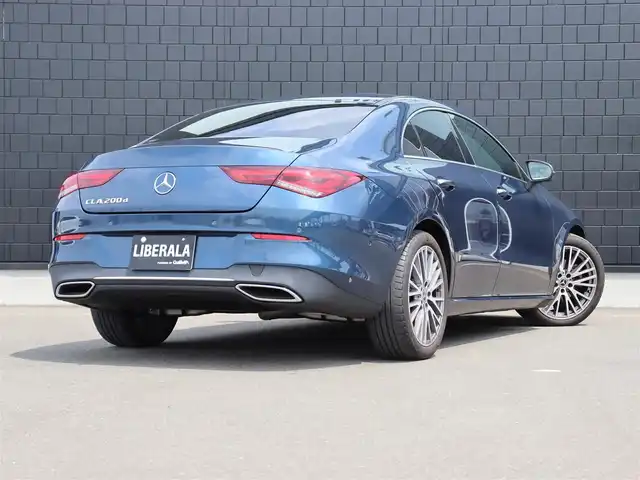 メルセデス・ベンツ ＣＬＡ２００ｄ 宮城県 2020(令2)年 2.5万km デニムブルー パノラミックスライディングルーフ/レーダーセーフティパッケージ/アダプティブクルーズコントロール/純正メモリナビ/フルセグＴＶ/３６０度カメラシステム/アンビエントライト/Bluetooth接続　/レザーシート/シートヒーター(DN席)/電動シート(DN席)/ヘッドアップディスプレイ/ブラインドスポットアシスト/レーンキープアシスト/アクティブブレーキアシスト/パークトロニック/置くだけ充電/純正18インチAW/オートライト/パワーステアリング/パワーウィンドウ/プッシュスタート/アイドリングストップ/前方ドライブレコーダー/ETC