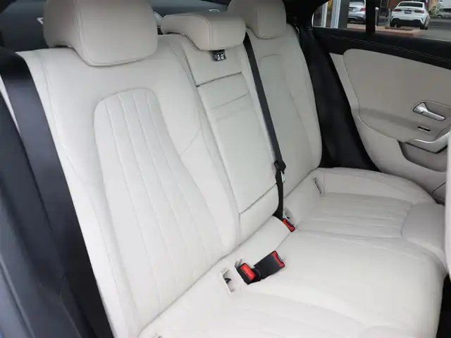 メルセデス・ベンツ ＣＬＡ２００ｄ 宮城県 2020(令2)年 2.5万km デニムブルー パノラミックスライディングルーフ/レーダーセーフティパッケージ/アダプティブクルーズコントロール/純正メモリナビ/フルセグＴＶ/３６０度カメラシステム/アンビエントライト/Bluetooth接続　/レザーシート/シートヒーター(DN席)/電動シート(DN席)/ヘッドアップディスプレイ/ブラインドスポットアシスト/レーンキープアシスト/アクティブブレーキアシスト/パークトロニック/置くだけ充電/純正18インチAW/オートライト/パワーステアリング/パワーウィンドウ/プッシュスタート/アイドリングストップ/前方ドライブレコーダー/ETC