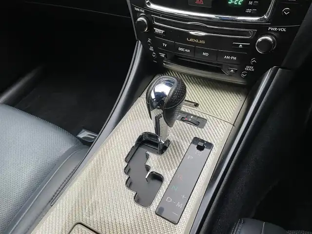 レクサス ＩＳ Ｆ 神奈川県 2008(平20)年 14.2万km ホワイトパールクリスタルシャイン ワンオーナー/黒革シート/純正19インチAW/HIDライト/クルーズコントロール/前席パワーシート/シートヒーター/ビルトインETC/パドルシフト/プッシュスタート/スマートキー×2/H20/21/22/23/24/25/26/27/28/29/30//R1/2/3/5年ディーラー整備記録/保証書・取説あり