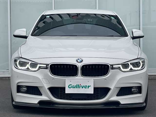 ＢＭＷ ３２０ｄ Mスポーツ 神奈川県 2017(平29)年 6万km アルピンホワイトⅢ 純正ナビ/Ｂｌｕｅｔｏｏｔｈ　/CD/DVD/Ｂカメラ　/ＥＴＣ　/前後ドラレコ　/クルコン　/パドルシフト　/ＬＥＤヘッドライト　/ＲＡＹＳホイール　/社外リップスポイラー