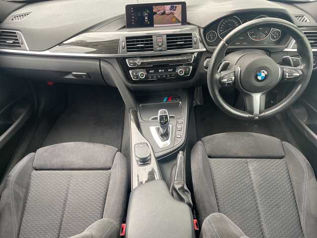 ＢＭＷ ３２０ｄ Mスポーツ 神奈川県 2017(平29)年 6万km アルピンホワイトⅢ 純正ナビ/Ｂｌｕｅｔｏｏｔｈ　/CD/DVD/Ｂカメラ　/ＥＴＣ　/前後ドラレコ　/クルコン　/パドルシフト　/ＬＥＤヘッドライト　/ＲＡＹＳホイール　/社外リップスポイラー