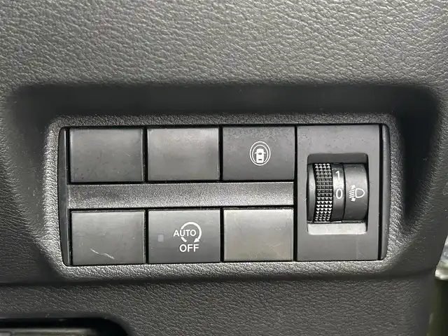 日産 デイズ X 千葉県 2020(令2)年 6.4万km プレミアムオリーブメタリック 禁煙車/エマージェンシーブレーキ/・車線逸脱警報システム/・先行車発進お知らせ/・コーナーセンサー/純正メモリナビ/・型番：MJ120D-W/・CD/AUX/Bluetooth/フルセグTV/・バックカメラ/・ETC/社外フロアマット/純正１４インチAW/オートライト/・ハロゲンヘッドライト/・ヘッドライトレベライザー