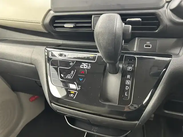 日産 デイズ X 千葉県 2020(令2)年 6.4万km プレミアムオリーブメタリック 禁煙車/エマージェンシーブレーキ/・車線逸脱警報システム/・先行車発進お知らせ/・コーナーセンサー/純正メモリナビ/・型番：MJ120D-W/・CD/AUX/Bluetooth/フルセグTV/・バックカメラ/・ETC/社外フロアマット/純正１４インチAW/オートライト/・ハロゲンヘッドライト/・ヘッドライトレベライザー