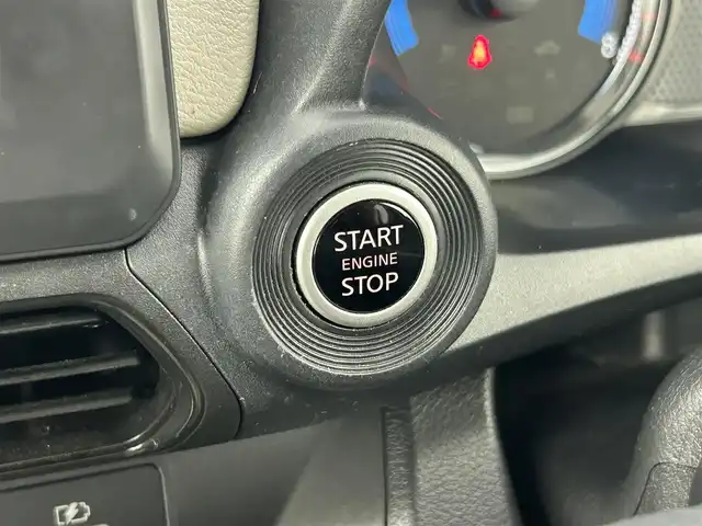 日産 デイズ X 千葉県 2020(令2)年 6.4万km プレミアムオリーブメタリック 禁煙車/エマージェンシーブレーキ/・車線逸脱警報システム/・先行車発進お知らせ/・コーナーセンサー/純正メモリナビ/・型番：MJ120D-W/・CD/AUX/Bluetooth/フルセグTV/・バックカメラ/・ETC/社外フロアマット/純正１４インチAW/オートライト/・ハロゲンヘッドライト/・ヘッドライトレベライザー