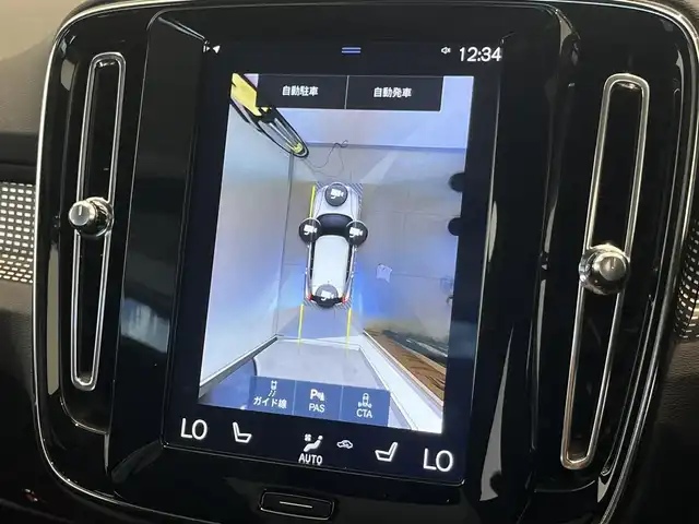 ボルボ ＸＣ４０ T5 AWD Rデザイン 1stED 岐阜県 2018(平30)年 2.9万km クリスタルホワイトP 300台限定車/全車速追従機能付ACC(アダプティブクルーズコントロール)/パイロットアシスト（車線維持支援機能）/ｈａｒｍａｎ/ｋａｒｄｏｎ/360度ビューカメラ/サンルーフ/フロントシートヒーター/レーンキーピングエイド/電動リアゲート/パワーシート