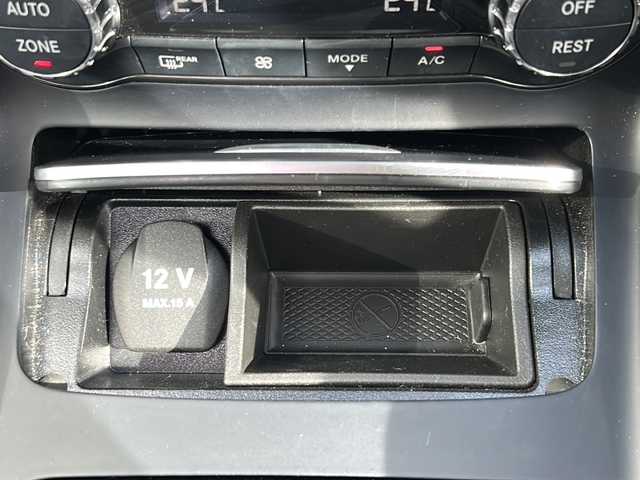 メルセデス・ベンツ ＣＬＡ２２０ 4MATIC 山形県 2018(平30)年 1.9万km ジュピターレッド ４WD/サンルーフ・ガラスルーフ/本革レザーシート/純正メモリナビ/（Bluetooth/CD/DVD/フルセグ)/レーダークルーズコントロール/DN席シートヒーター/17インチ社外ホイールスタッドレス車載/225/45/R17（６ｍｍ）/BSM/パドルシフト/純正フロアマット/純正AW/DN席パワーシート/パーキングアシスト/ウインカーミラー/ステアリングスイッチ