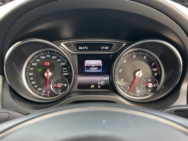 メルセデス・ベンツ ＣＬＡ２２０ 4MATIC 山形県 2018(平30)年 1.9万km ジュピターレッド ４WD/サンルーフ・ガラスルーフ/本革レザーシート/純正メモリナビ/（Bluetooth/CD/DVD/フルセグ)/レーダークルーズコントロール/DN席シートヒーター/17インチ社外ホイールスタッドレス車載/225/45/R17（６ｍｍ）/BSM/パドルシフト/純正フロアマット/純正AW/DN席パワーシート/パーキングアシスト/ウインカーミラー/ステアリングスイッチ