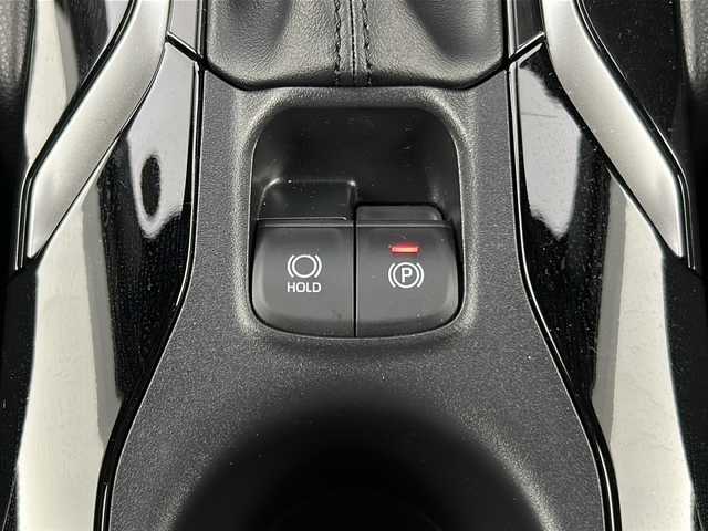 トヨタ カローラ クロス Z 愛知県 2022(令4)年 1万km プラチナホワイトパールマイカ 純正9インチディスプレイオーディオ　/フルセグ/ＣＤ/ＤＶＤ/Ｂｌｕｅｔｏｏｔｈ/ＡｐｐｌｅＣａｒＰｌａｙ　/パノラミックビューモニター/ビルトインＥＴＣ2.0/パワーバックドア/ハーフレザーシート/前席シートヒーター/トヨタセーフティセンス　/レーンキープアシスト　/レーダークルーズコントロール/BSM/LEDヘッドライト/フォグランプ/オートライト/オートハイビーム/前後コーナーセンサー
