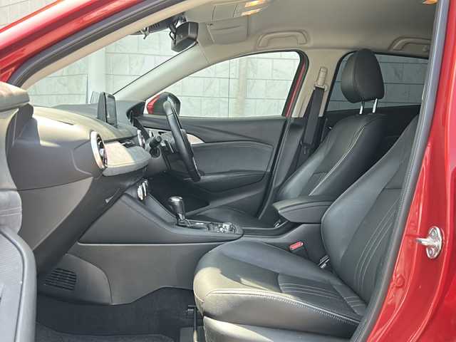 マツダ ＣＸ－３ 20S Lパッケージ 神奈川県 2019(平31)年 3.7万km ソウルレッドクリスタルM ワンオーナー/純正ナビ(CD/DVD/SD/USB/BT/フルセグTV)/全方位カメラ/レーダークルーズコントロール/パドルシフト/衝突被害軽減ブレーキ/レーンキープアシスト/パーキングセンサー/ブラインドスポットモニター/黒レザーシート/D席メモリ付パワーシート/D/N席シートヒーター/ステアリングヒーター/ヘッドアップディスプレイ/ビルトインETC/前後ドライブレコーダー/オートライト/純正フロアマット/ISOFIX/スペアキー×1/保証書/取扱説明書