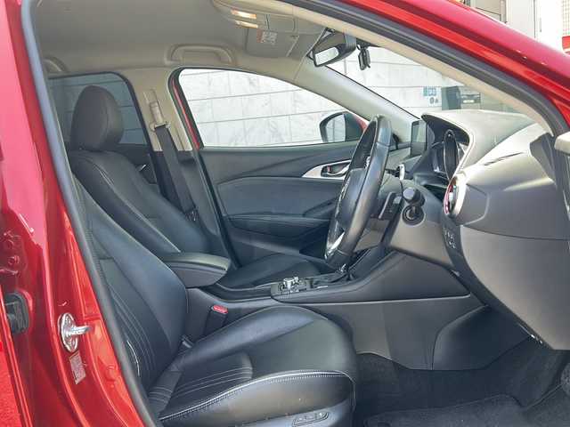 マツダ ＣＸ－３ 20S Lパッケージ 神奈川県 2019(平31)年 3.7万km ソウルレッドクリスタルM ワンオーナー/純正ナビ(CD/DVD/SD/USB/BT/フルセグTV)/全方位カメラ/レーダークルーズコントロール/パドルシフト/衝突被害軽減ブレーキ/レーンキープアシスト/パーキングセンサー/ブラインドスポットモニター/黒レザーシート/D席メモリ付パワーシート/D/N席シートヒーター/ステアリングヒーター/ヘッドアップディスプレイ/ビルトインETC/前後ドライブレコーダー/オートライト/純正フロアマット/ISOFIX/スペアキー×1/保証書/取扱説明書