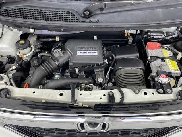 ホンダ Ｎ ＢＯＸ カスタム G EX ターボ ホンダセンシング 岐阜県 2017(平29)年 5.7万km プレミアムホワイトパールⅡ 純正8インチSDナビ【VXU-185NBi】/CD DVD/AM FM/Bluetooth /AppleCarplay /フルセグテレビ/iPod /SD/USB/VTR /AUX/革巻きステアリング/パドルシフト/ステアリングリモコン/両側パワースライドドア/ビルトインETC/純正ドライブレコーダー/後席会話機能/ホンダセンシング/レーダークルーズコントロール/ピタ駐ミラー/コーナーセンサー/衝突被害軽減システム/標識認識機能/車線維持システム/横滑り防止システム/純正AW付き夏タイヤ積込(165/55/R15)