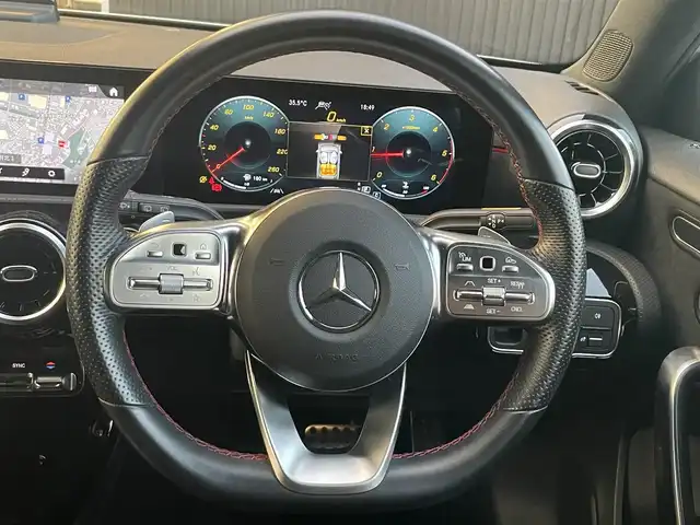 メルセデス・ベンツ Ｍ・ベンツ Ａ２００ｄ AMGライン 福岡県 2021(令3)年 2.4万km ポーラホワイト ワンオーナー/レーダーセーフティパッケージ/アダプティブクルーズコントロール/ナビゲーションパッケージ/Applecarplay/バックカメラ/Bluetooth/フルセグTV/ハーフレザーシート/前席シートヒーター/LEDヘッドライト/オートハイビーム/ステアリングスイッチ/純正前後ドライブレコーダー　/純正１８インチアルミホイール/ETC2.0/取扱説明書/保証書/スペアキー×1